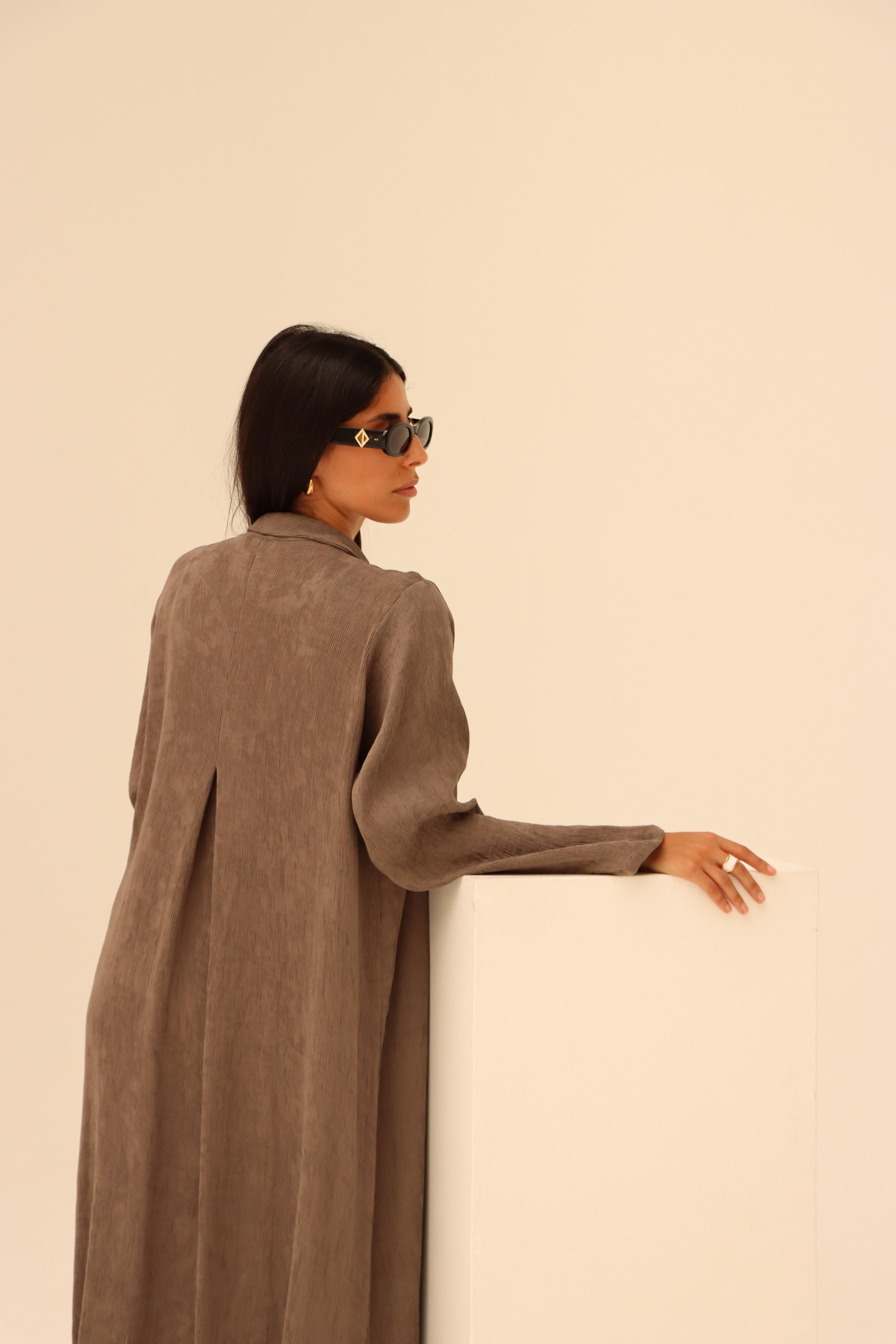 Abaya R17