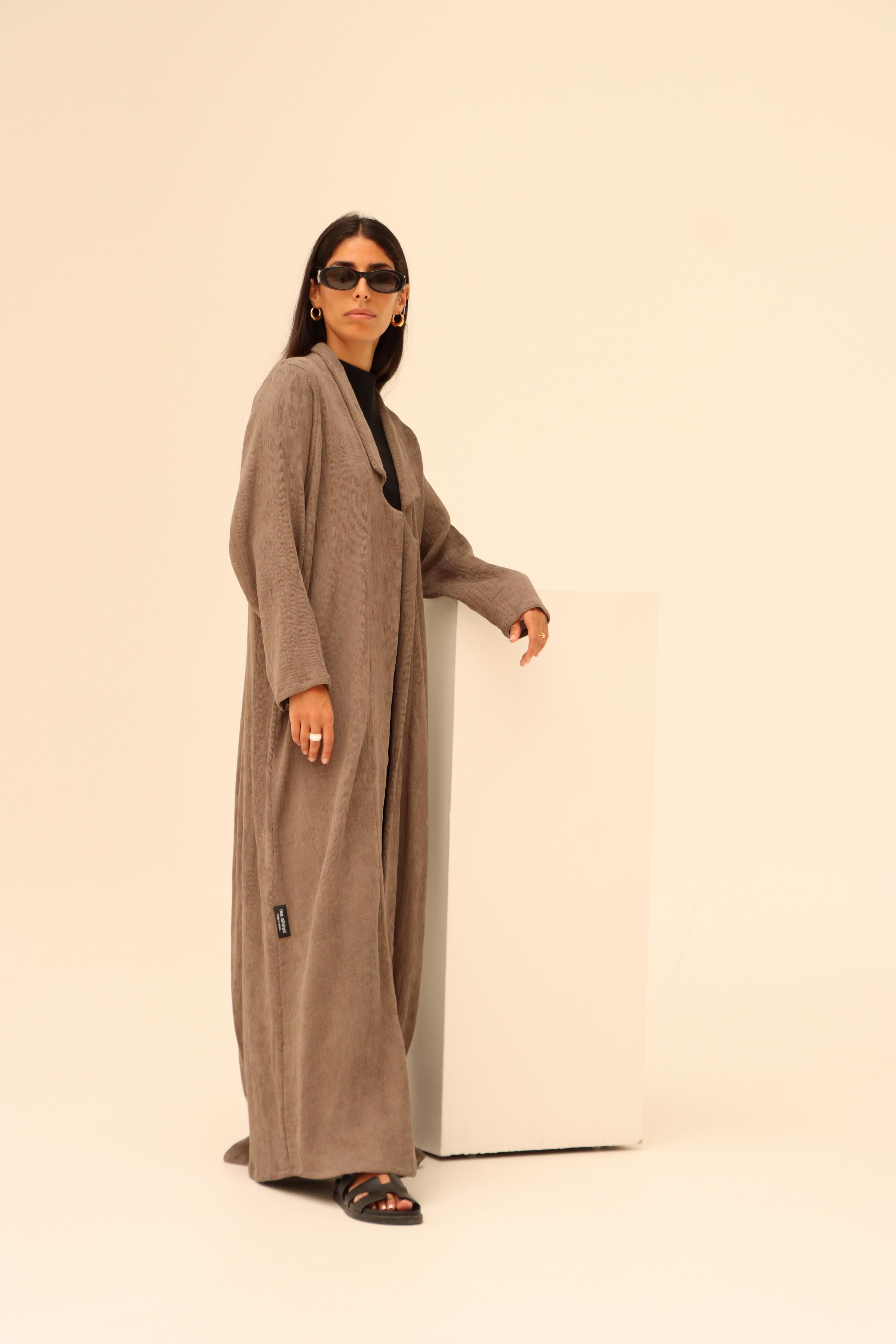 Abaya R17