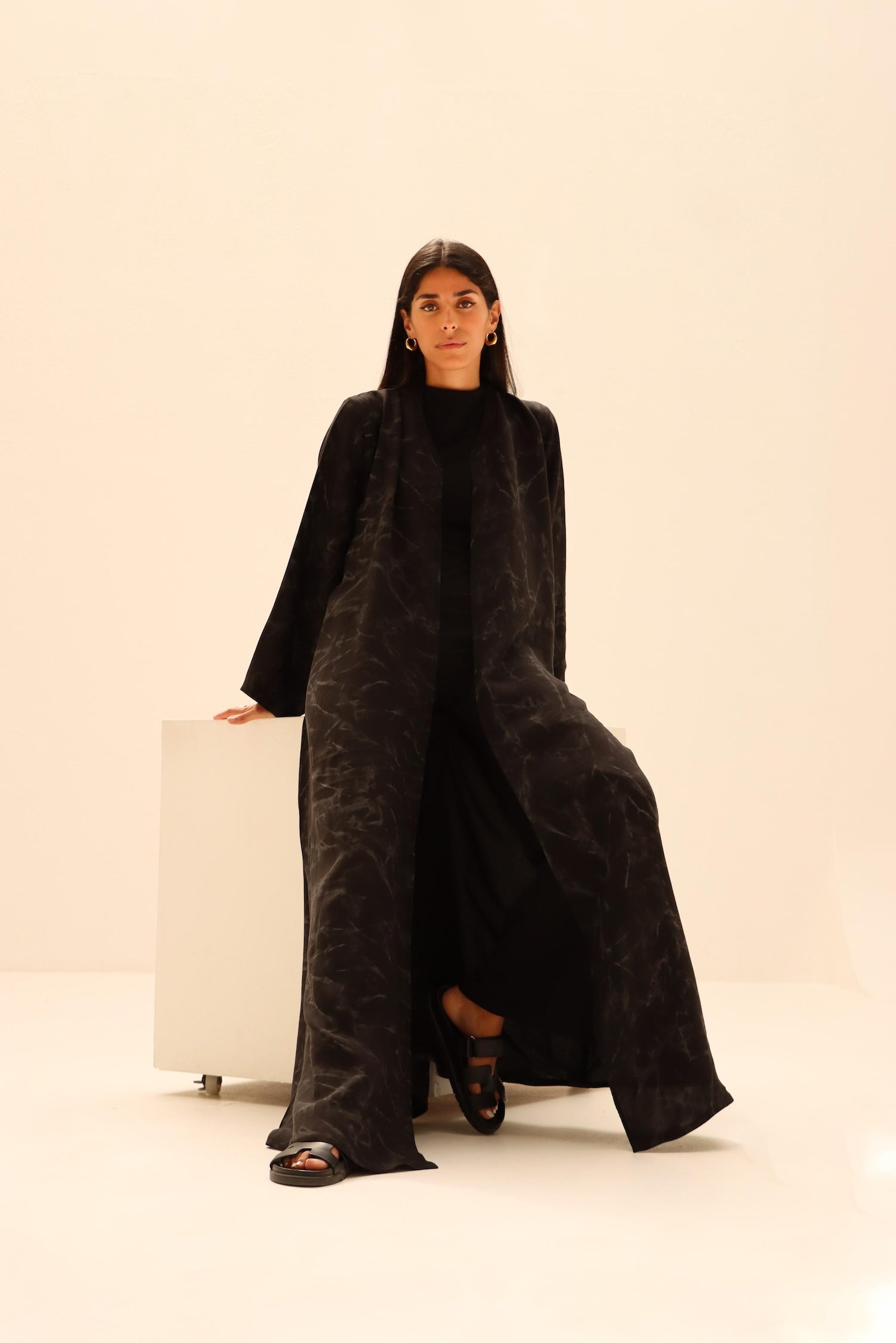 Abaya R14
