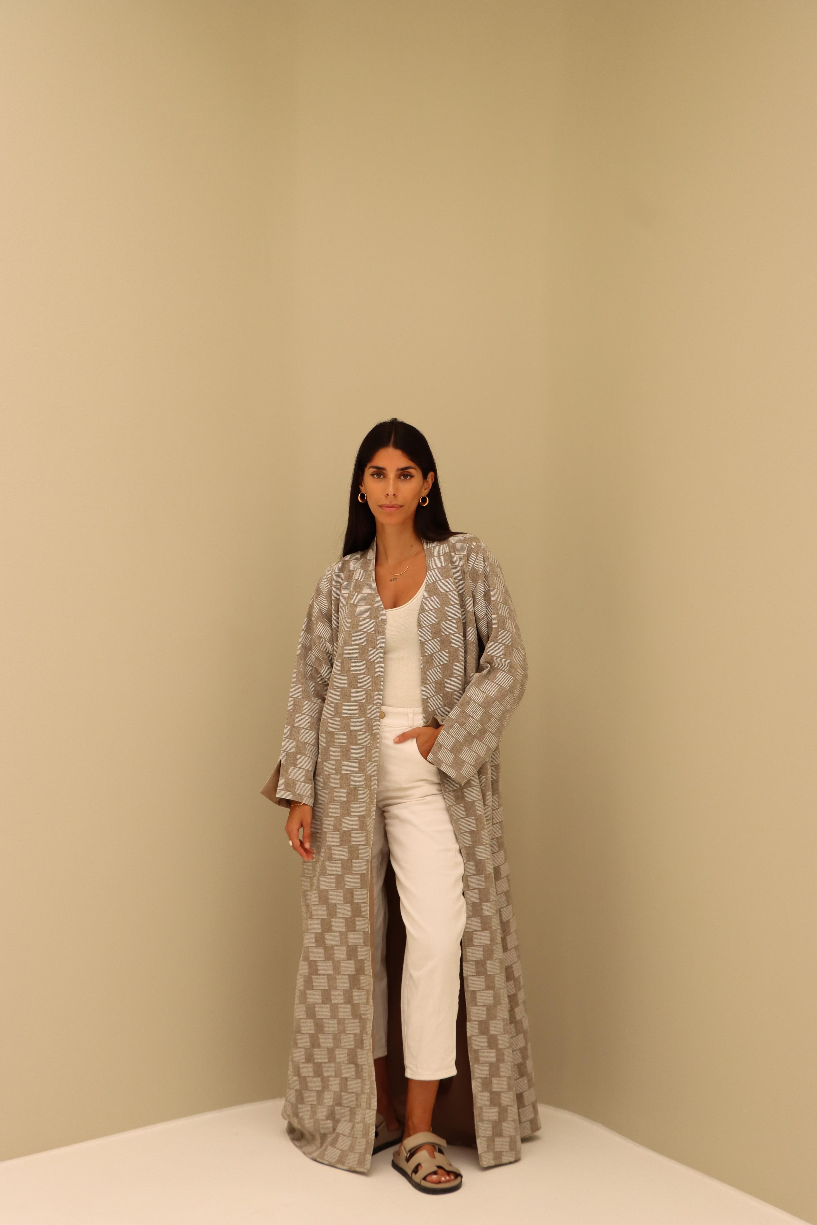 Abaya R8
